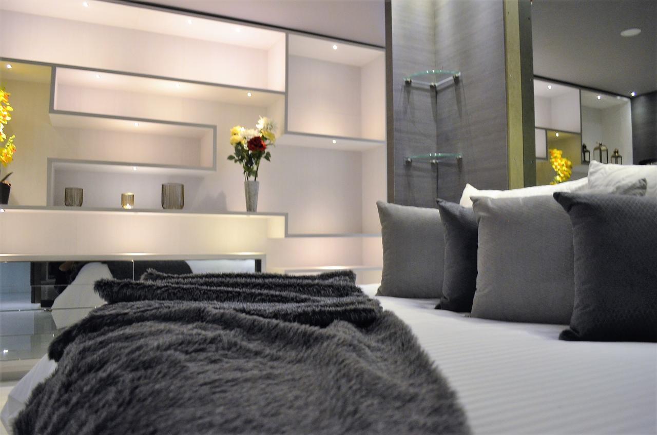 Hotel Paris Luxury Suites Medellín Chambre photo