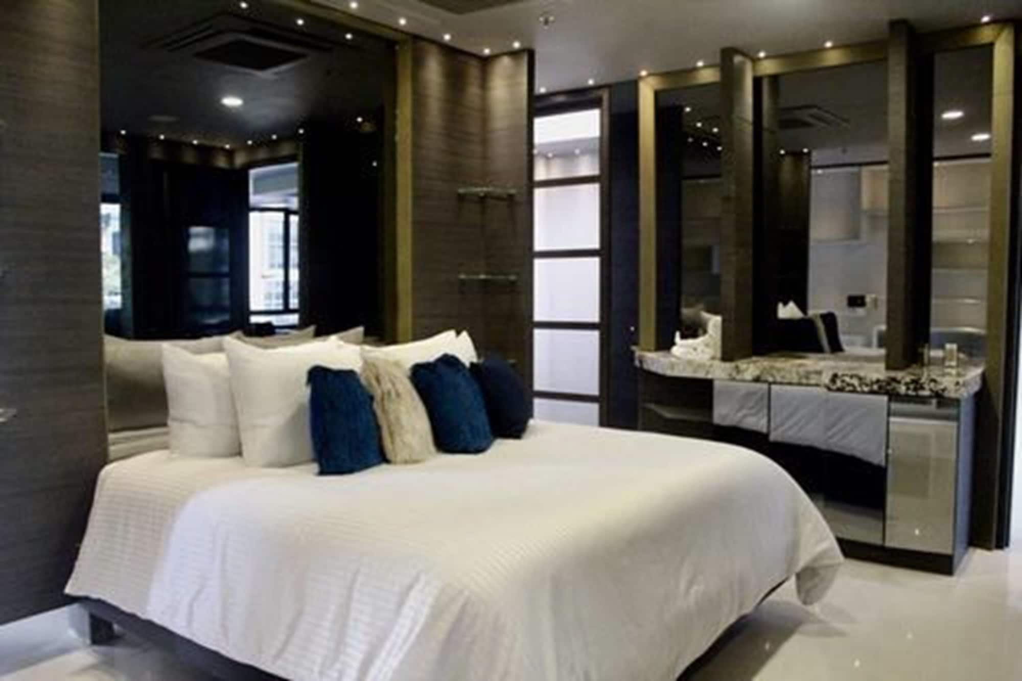 Hotel Paris Luxury Suites Medellín Extérieur photo